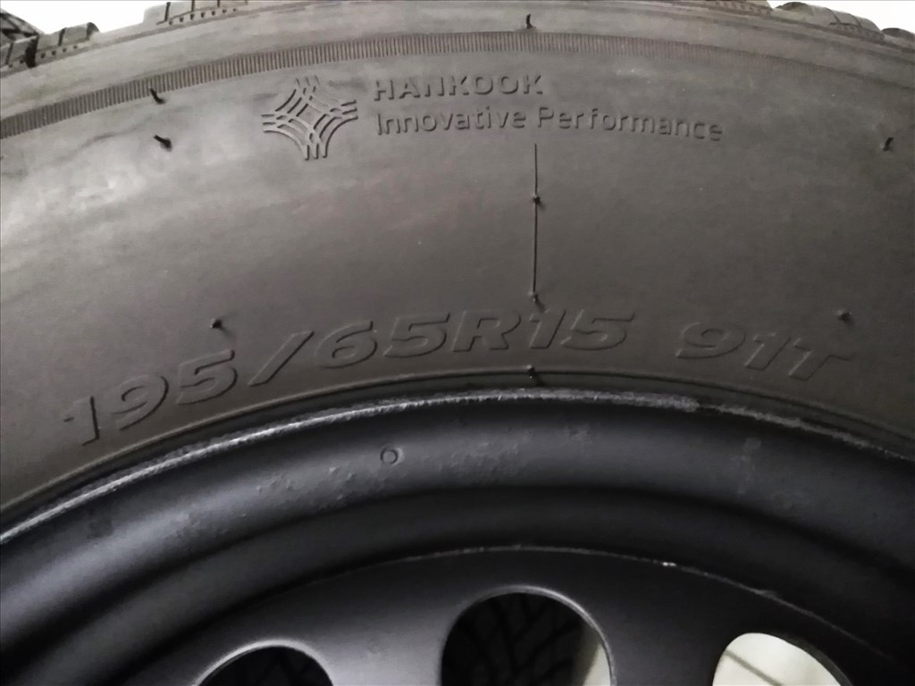 Eladó gyári Suzuki SX-4 R15 lemezfelnik, rajta újszerű 195/65 Hankook téli gumi garnitúra 6. kép