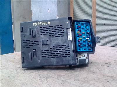 RENAULT MEGANE SCENIC 99-03 Biztosítéktábla BCM BSI BSM SAM GEM modul Utastér