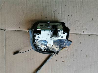 BMW X5 3.0i Jobb első ajtózár 