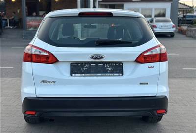 Ford Focus Mk3 Csomagtér ajtó fehér