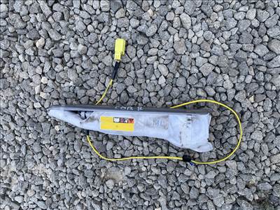 Toyota Corolla (E210) űléslégzsák