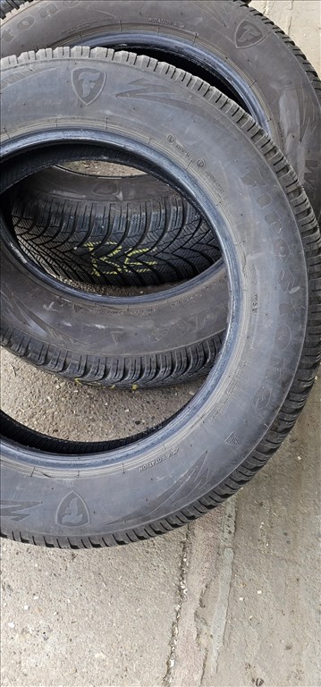  215/65 R17" használt Firestone Winterhawk 4 XL téli gumi gumi 3. kép