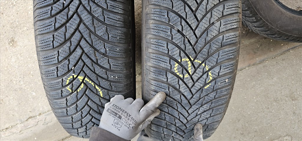  215/65 R17" használt Firestone Winterhawk 4 XL téli gumi gumi 5. kép