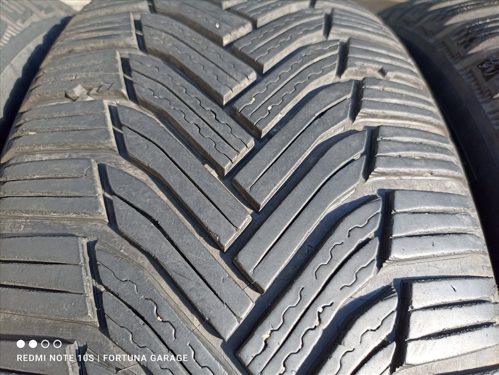 205/55 R16" Michelin használt téli garnitúra (2) 2. kép