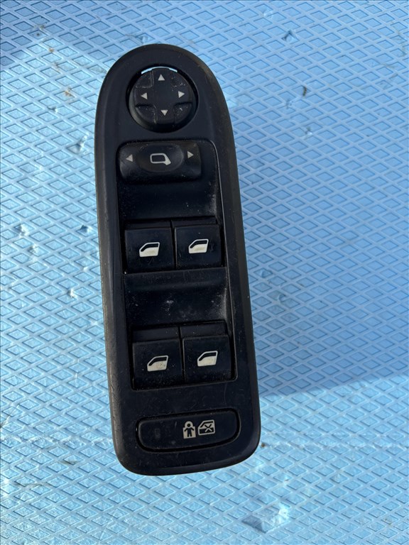 Peugeot 308 I SW HDi 110 ablakemelő kapcsoló  1. kép