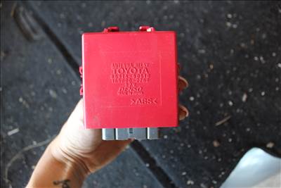 Toyota Land Cruiser Prado (J9) antenna vezérlő 8591460110