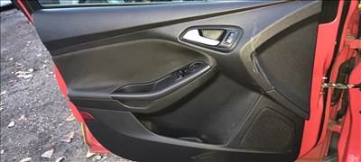 Ford Focus mk3 bal első ajtókárpit 