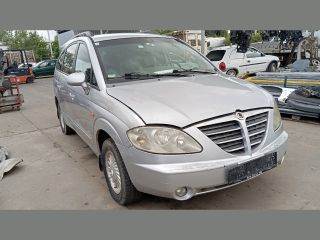 SsangYong Rodius Jobb első Sárvédő *150243*