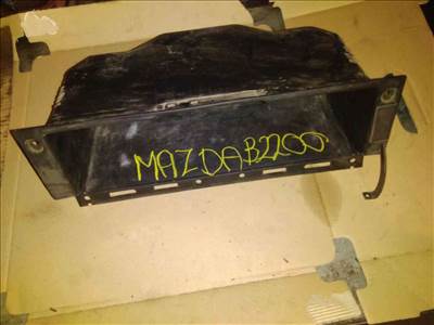 Mazda B2200 Kesztyûtartó