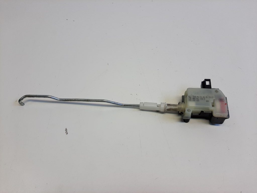 Audi A3 3 ajtós (8P) csomagtérajtózár motor 4B9962115C 1. kép