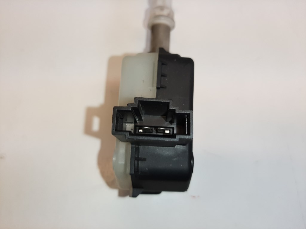 Audi A3 3 ajtós (8P) csomagtérajtózár motor 4B9962115C 3. kép