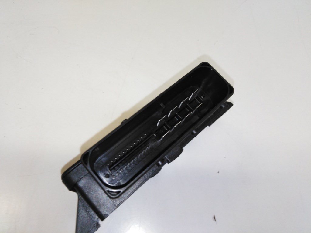 Audi A5 (8T3) kézifék modul 8K0907801G 3. kép