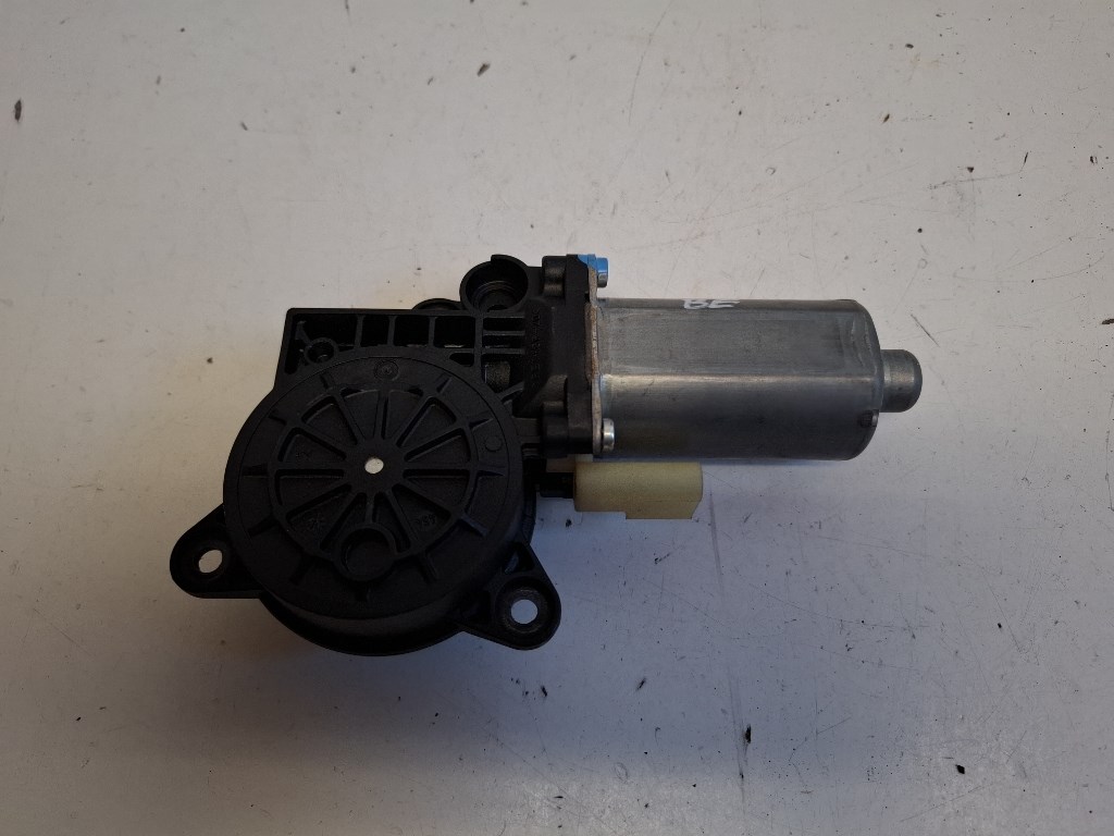 Ford Fusion bal elsõ ablakemelõ motor 0130821938 2. kép