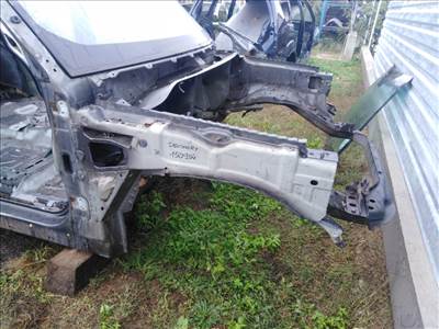 Land Rover Discovery (L319) jobb első negyed