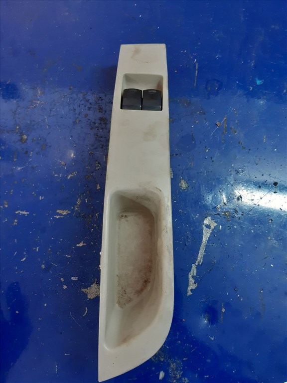 Nissan Micra Bal Elsõ Ablakemelõ Kapcsoló 80901 AX100 1. kép