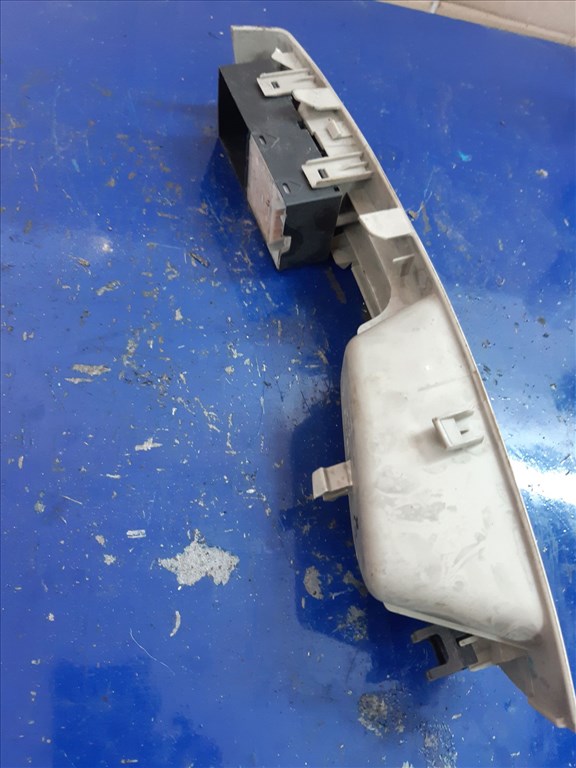 Nissan Micra Bal Elsõ Ablakemelõ Kapcsoló 80901 AX100 3. kép