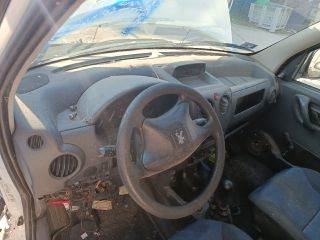 PEUGEOT PARTNER Dobozos (5) Jobb első Ülés