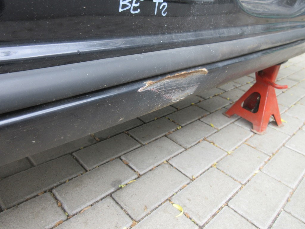 Opel Astra J 5 ajtós bal elsõ küszöb 2. kép