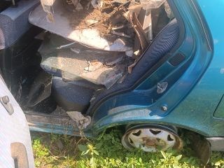 SUZUKI SWIFT II Ferdehátú (EA, MA) Jobb hátsó Hangszóró 2. kép