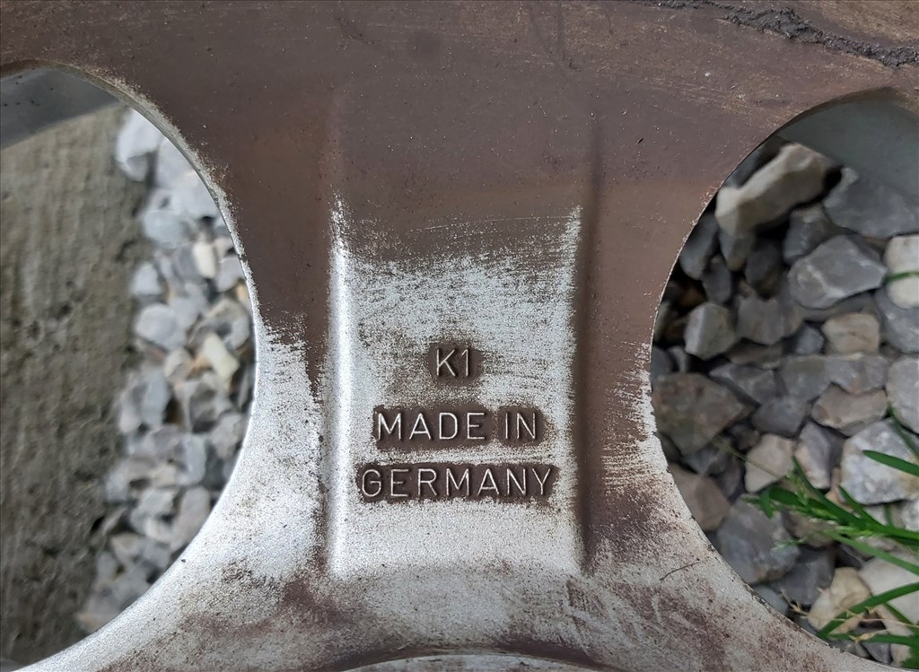  4x100 lyukosztású 15" használt Artec alufelni, rajta 195/50 használt Kormoran nyári gumi gumi  4. kép