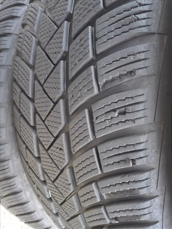 235/55R19 Vredestein téli gumi garnitúra 235/55 r19 5. kép