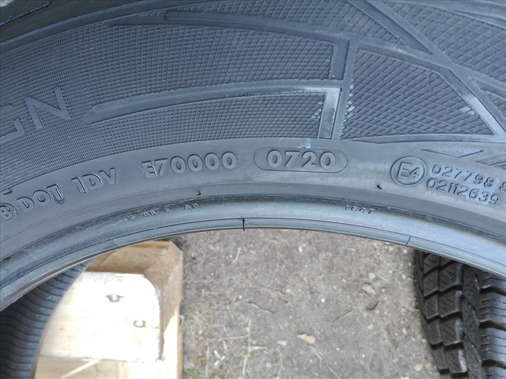 235/55R19 Vredestein téli gumi garnitúra 235/55 r19 7. kép