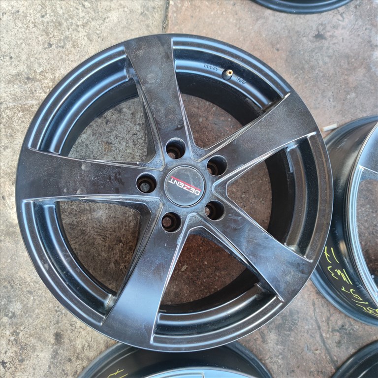 5x114,3 17 toyota hyundai mazda kia alufelni 110000ft a 4db/272/ 3. kép