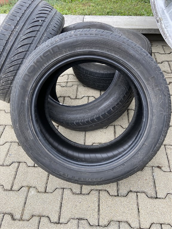 Eladó Nokian 255/50 R19 107W XL 1. kép