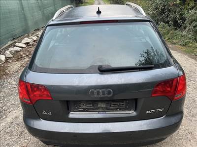 Audi A4 (B7) Csomagtér ajtó LX7Z