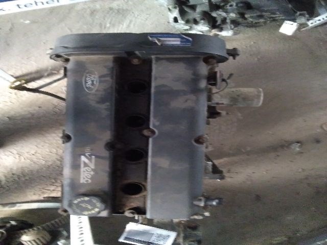 Ford Focus Mk1 1.8i 16V fűzött blokk hengerfejjel  2. kép