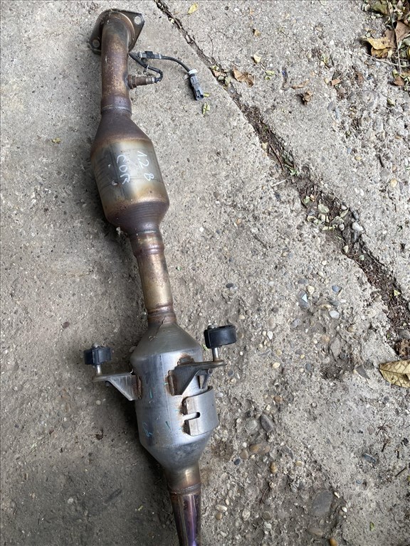 Toyota Corolla (E210) katalizátor  1. kép