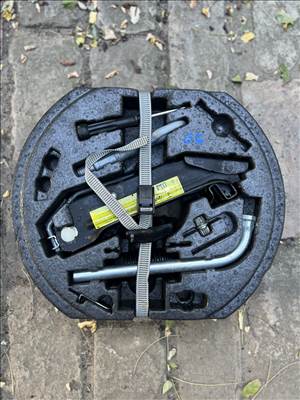 Volkswagen Golf V Emelő készlet 