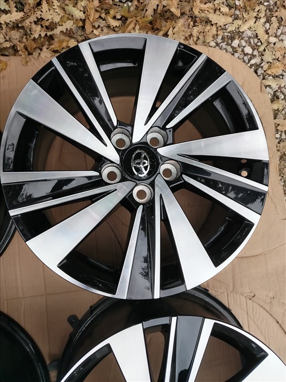  Toyota Corolla/Auris  17" (gyári felni) alufelni 5. kép