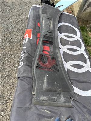 Volkswagen Passat B5 levélrács  3b1819417l