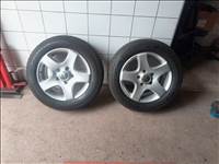  Vw tuareg 5x120 lyukosztású 17" újszerű (gyári felni) alufelni, rajta 225/60 használt Kumho .