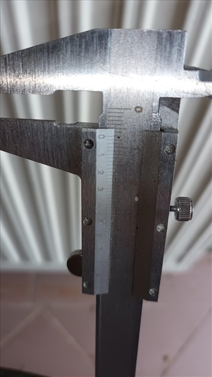 2 szezont futott, kiváló állapotú 175/65 R14-es Hankook téli gumi szett, 2022 DOT-os 8. kép