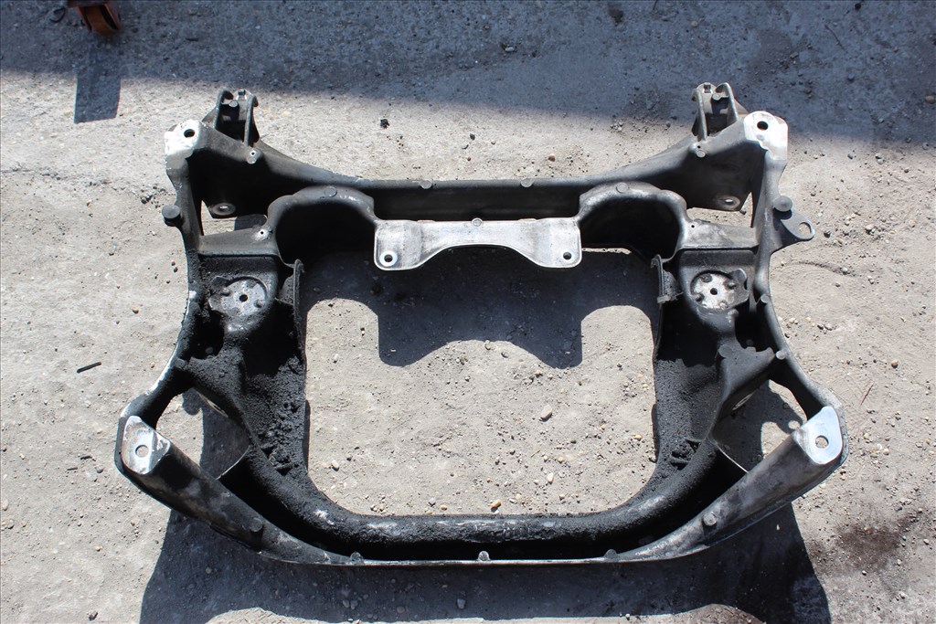 Mercedes S 320 W220, bölcső  1. kép