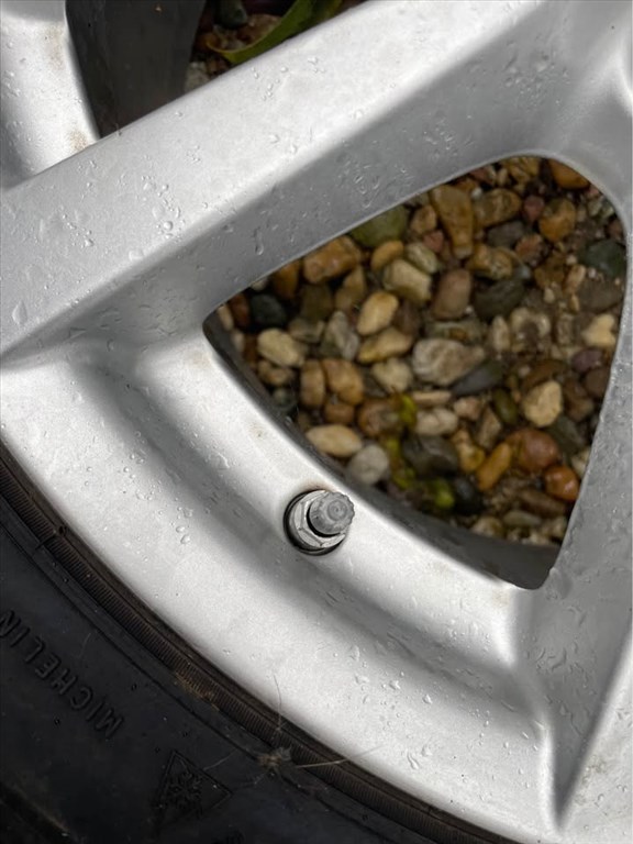 BMW X5-X6 gyári 18” téli alufelni 4. kép