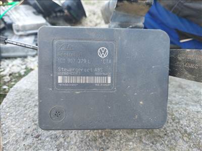 Volkswagen Golf IV ABS kocka 
