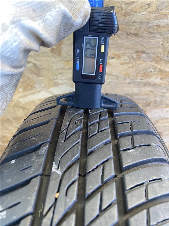  4x98 lyukosztású 13" használt OZ alufelni, rajta 155/70 használt Barum nyári gumi gumi  2. kép