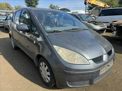 Mitsubishi Colt V 1.5D -6399-  bontott alkatrészei