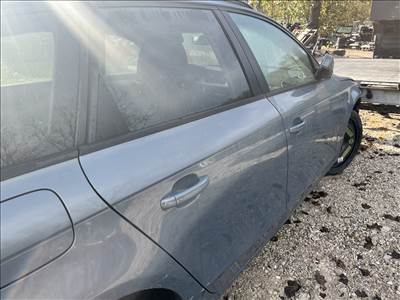 Audi A4 (B8) jobb hátsó ajtó LX5X 
