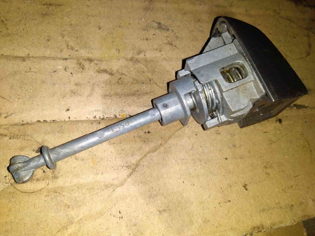 Suzuki Grand Vitara 05- Zárbetét 2. kép