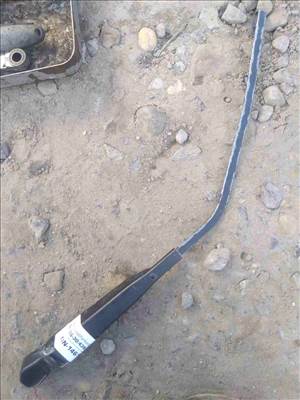 Suzuki Wagon R 98-10 Hátsó Ablaktörlő Kar 38820-83E00