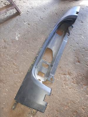 Fiat Doblo Bal Hátsó Lámpa Melletti Burkolat 735388402 SX