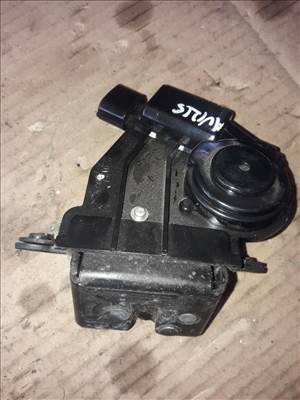 Toyota Auris Csomagtérajtó Zár