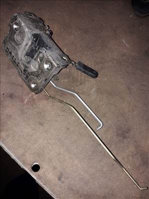 Iveco Daily Bal Első Ajtó Zárszerkezet