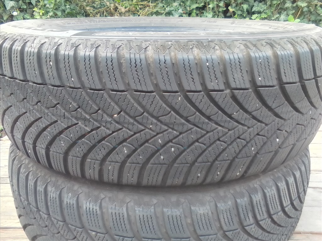  205/60R16 XL Semperit Speed-grip5 újszerű téli gumi  2. kép
