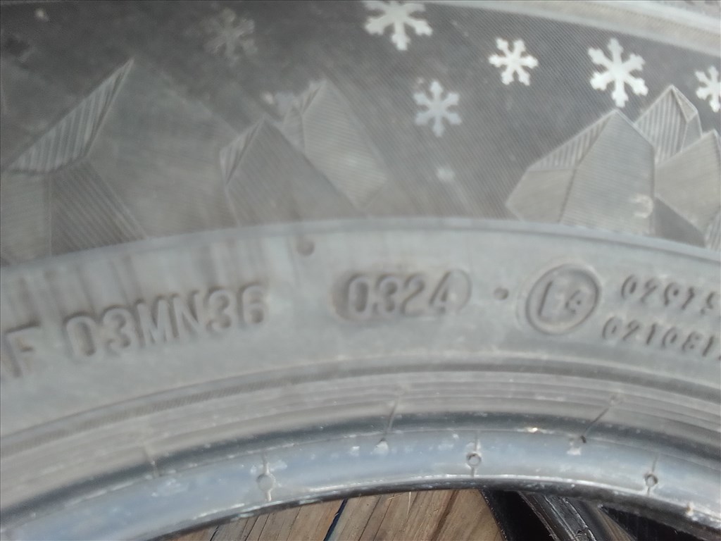  205/60R16 XL Semperit Speed-grip5 újszerű téli gumi  7. kép