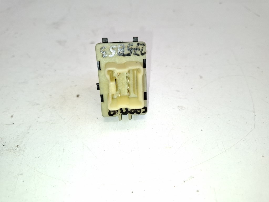 Renault Captur jobb hátsó ablakemelõ kapcsoló 254218614R 3. kép